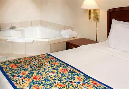 фото отеля Courtyard by Marriott Maumee/Arrowhead