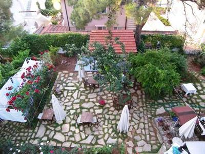 фото отеля Mavi Pansiyon Ayvalik