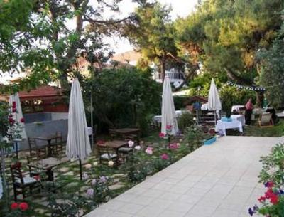 фото отеля Mavi Pansiyon Ayvalik