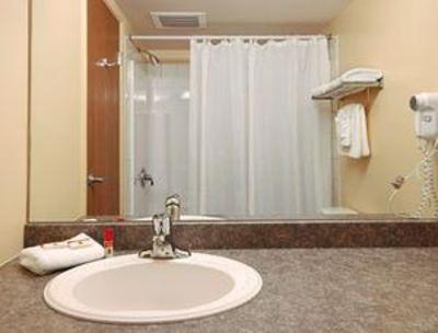 фото отеля Super 8 Amherst