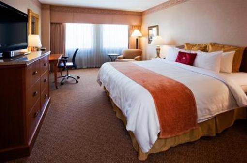 фото отеля Crowne Plaza Hotel St Paul - Riverfront