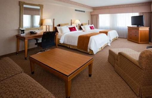 фото отеля Crowne Plaza Hotel St Paul - Riverfront