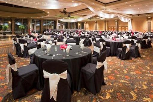 фото отеля Crowne Plaza Hotel St Paul - Riverfront