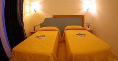 фото отеля Cala Longa Hotel Club Montauro
