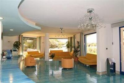 фото отеля Cala Longa Hotel Club Montauro