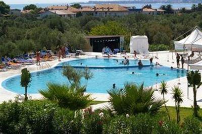 фото отеля Cala Longa Hotel Club Montauro