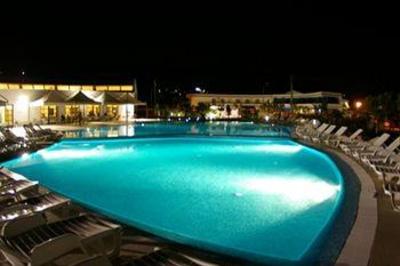 фото отеля Cala Longa Hotel Club Montauro