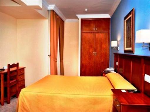 фото отеля Hostal Carmen Zafra