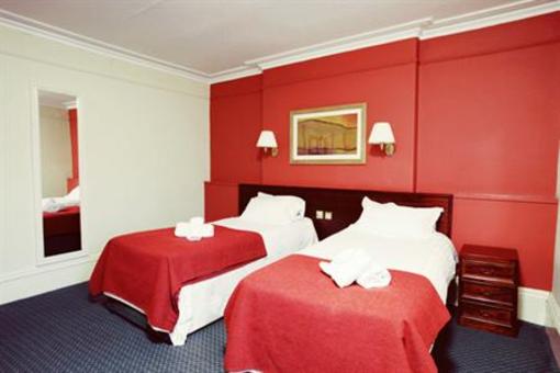фото отеля The Kings Arms Hotel Bicester