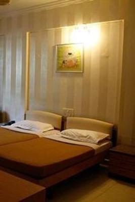 фото отеля Amar Comforts Hotel