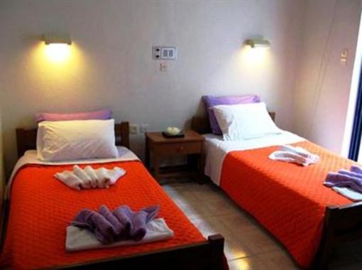 фото отеля Golden Coast Apartments