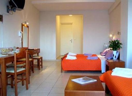 фото отеля Golden Coast Apartments