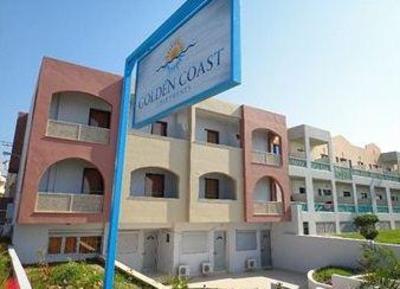 фото отеля Golden Coast Apartments
