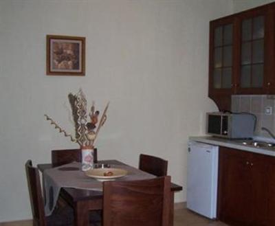 фото отеля Mikro Kazaviti Luxury Apartments