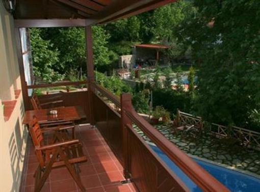 фото отеля Mikro Kazaviti Luxury Apartments