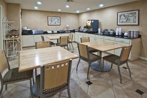 фото отеля Best Western Inn Of Carthage