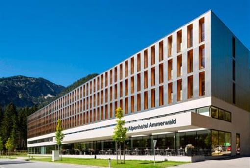 фото отеля BMW Alpenhotel Ammerwald