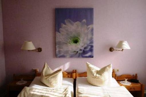 фото отеля Strandhotel Lobbe Middelhagen