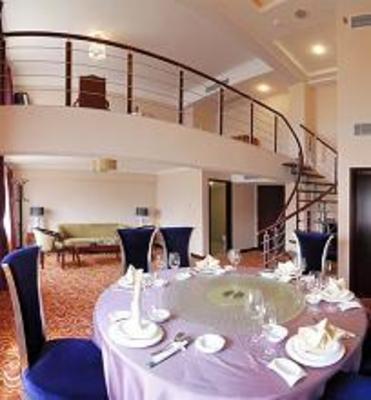 фото отеля White Rose Hotel