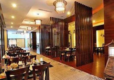 фото отеля White Rose Hotel
