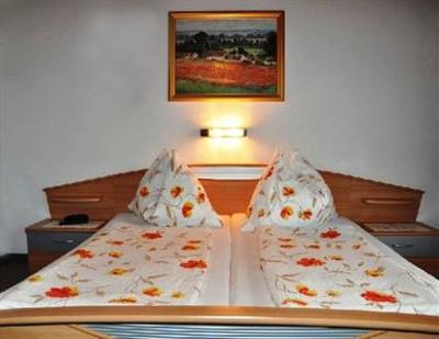 фото отеля Ferienhauser Waldruh Tannenheim Inge Pension