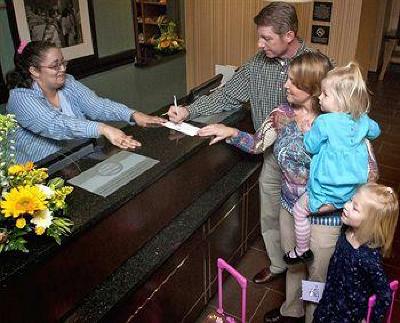 фото отеля Hampton Inn & Suites Smithfield