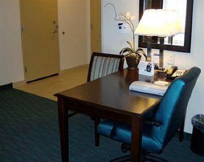 фото отеля Hampton Inn & Suites Smithfield