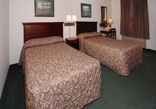 фото отеля Econo Lodge Crystal Coast