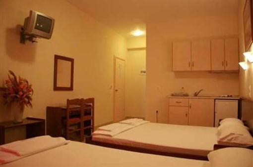фото отеля Loukas Hotel & Apartments
