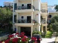 Loukas Hotel & Apartments