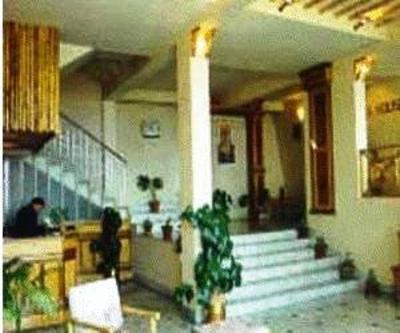 фото отеля Chumbi Residency Hotel