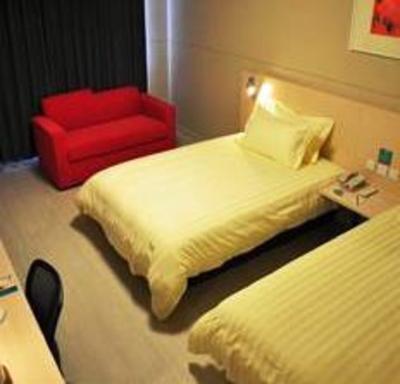 фото отеля Jinjiang Inn Yizheng Daqing North Road