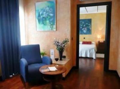 фото отеля Hotel Tikar