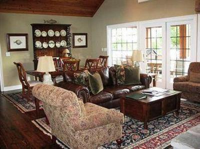 фото отеля Cuscowilla Golf Resort on Lake