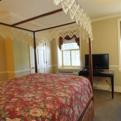 фото отеля Logan Inn