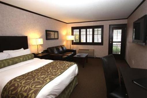 фото отеля Prestige Lakeside Resort