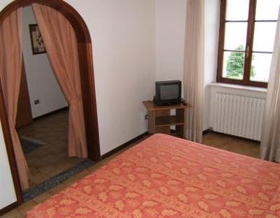 фото отеля Hotel Il Portico Cannobio