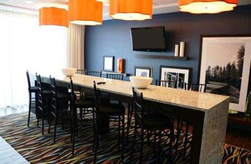 фото отеля Hampton Inn Clinton
