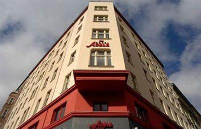 фото отеля Adele Hotel