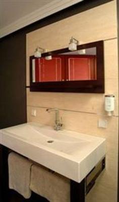 фото отеля Adele Hotel