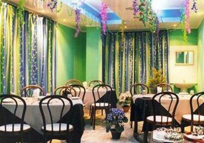 фото отеля Hotel Crystal Palace Darjeeling