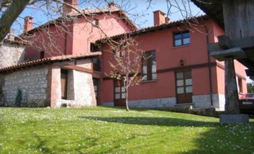 фото отеля Apartamentos el Cueto de los Collado Nueva de Llanes