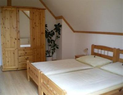 фото отеля Fruhstuckspension Appartement Liebmann