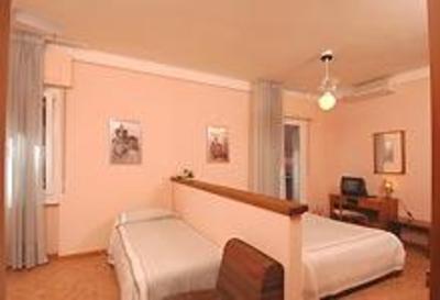 фото отеля Menapace Hotel Torri del Benaco