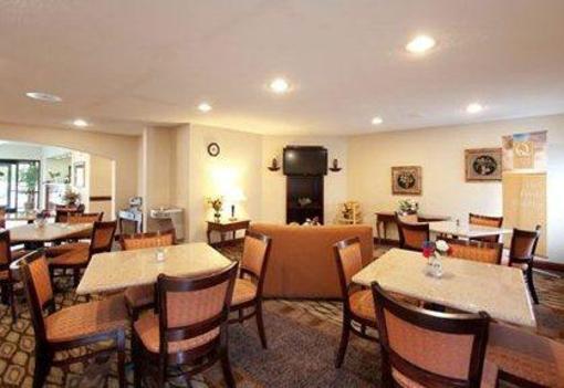 фото отеля Quality Inn Fuquay Varina