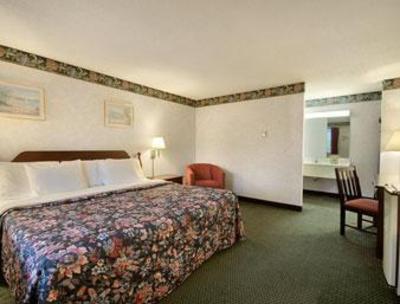 фото отеля Days Inn Lenox