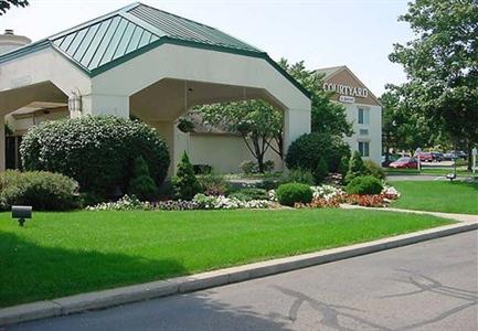 фото отеля Courtyard by Marriott Lansing