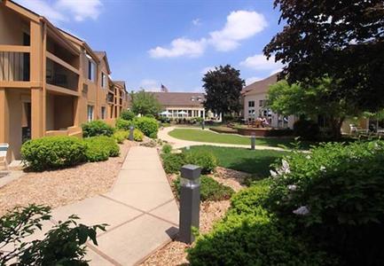 фото отеля Courtyard by Marriott Lansing