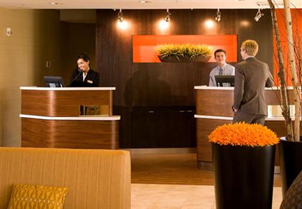 фото отеля Courtyard by Marriott Lansing