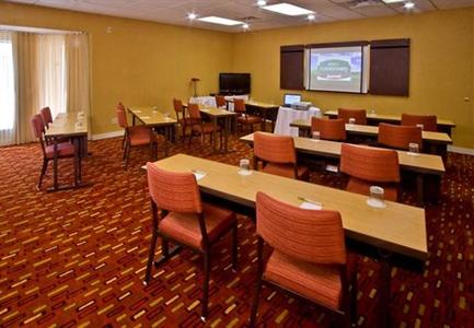 фото отеля Courtyard by Marriott Lansing